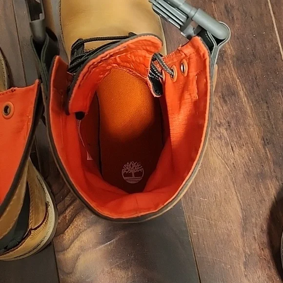 Timberlands - Picture 5 of 7